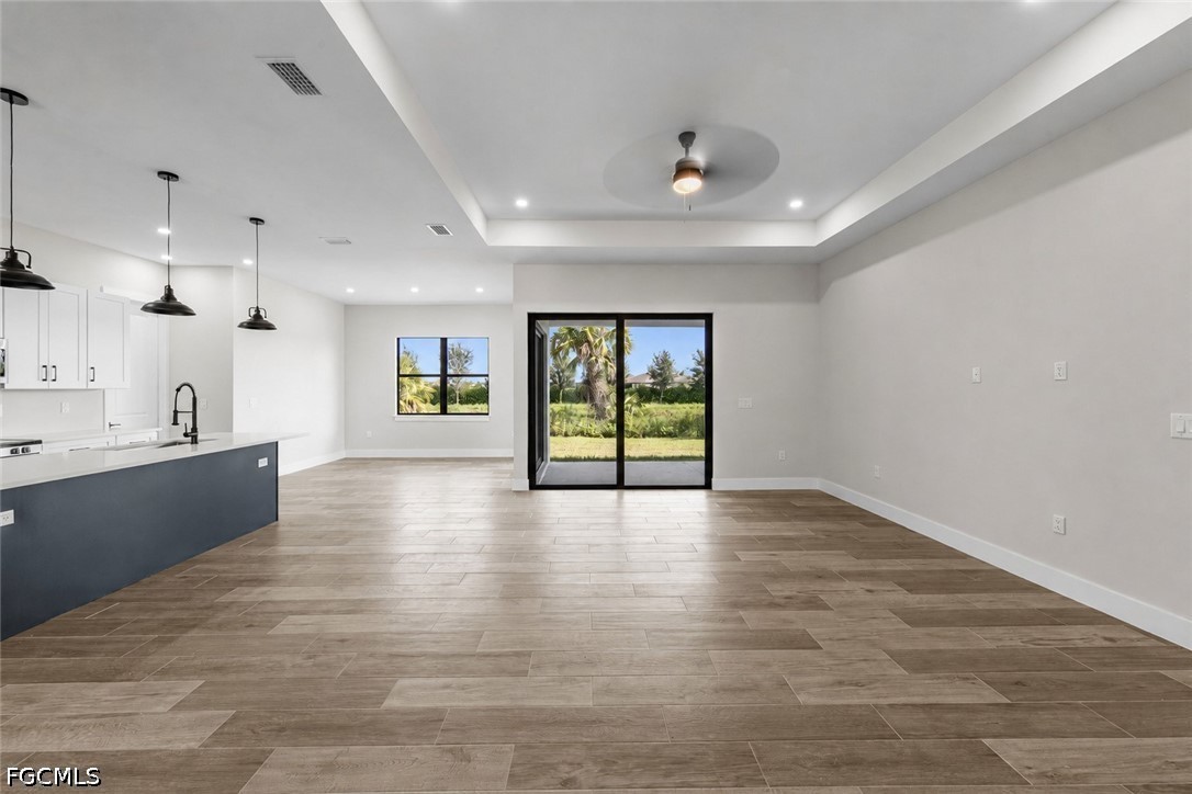 4 Bed Waterfront Home for Sale in Buckingham, photo 4