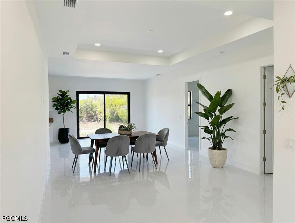 4 Bed SingleFamilyResidence for Sale in Cape Coral, photo 4