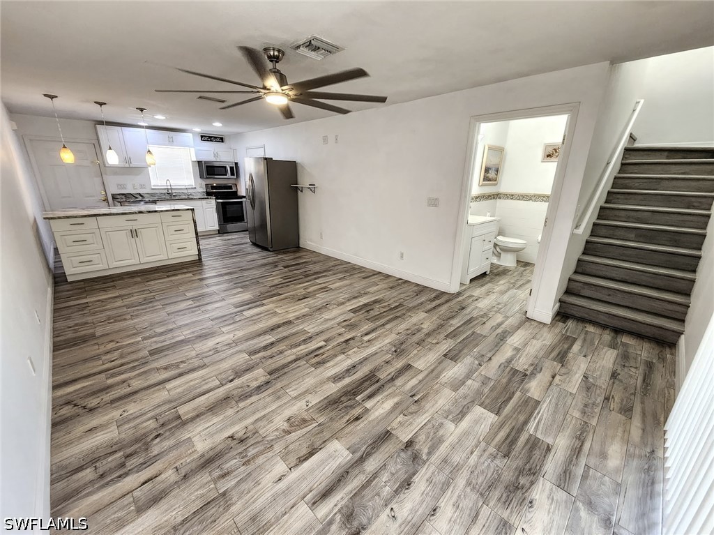 3 Bed SingleFamilyResidence for Sale in Oak Crest Villas, photo 4