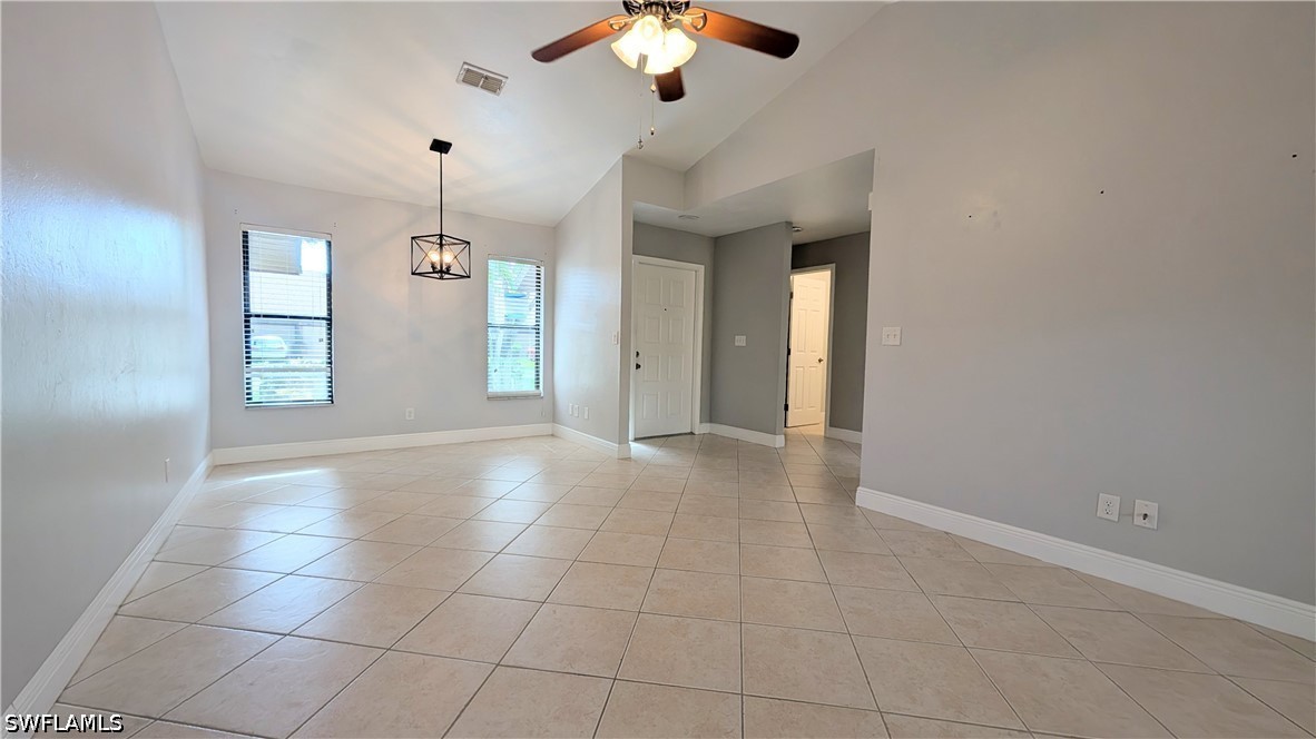2 Bed Townhouse for Sale in Fort Myers, photo 4