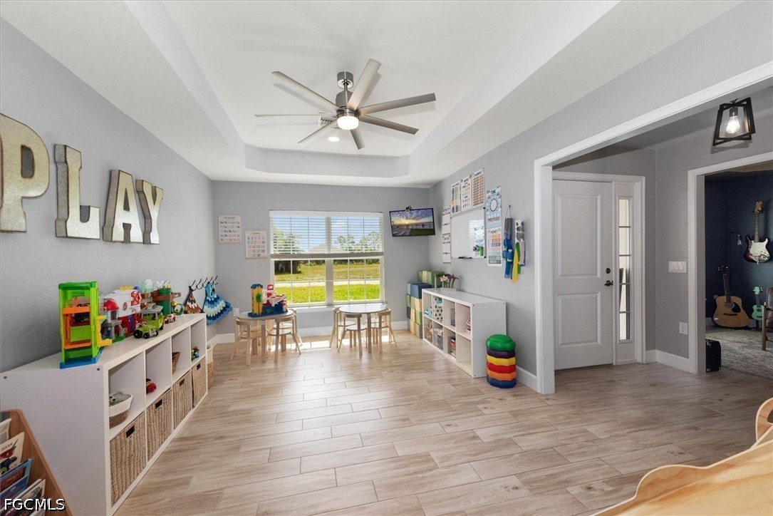 4 Bed SingleFamilyResidence for Sale in Cape Coral, photo 4