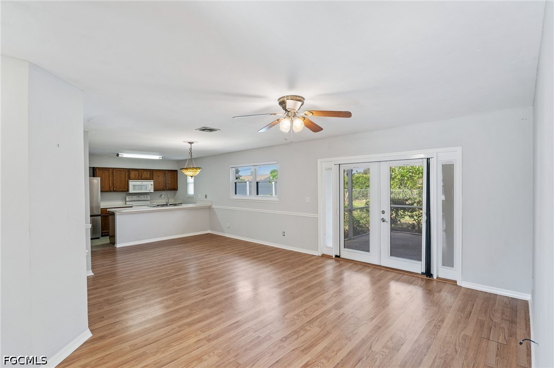 2 Bed SingleFamilyResidence for Sale in Cape Coral, FL — photo 4
