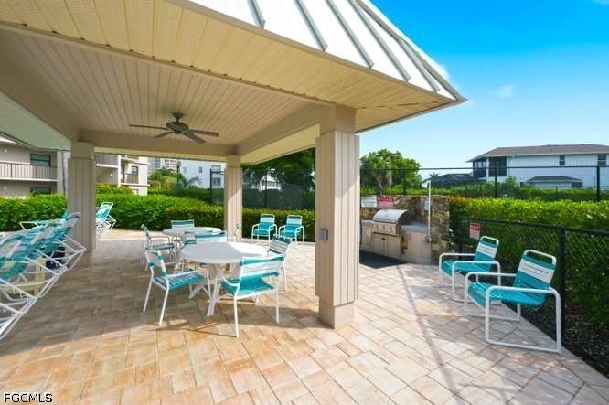 2 Bed Condominium for Sale in Sea View Club, FL, $600,000 — photo 4