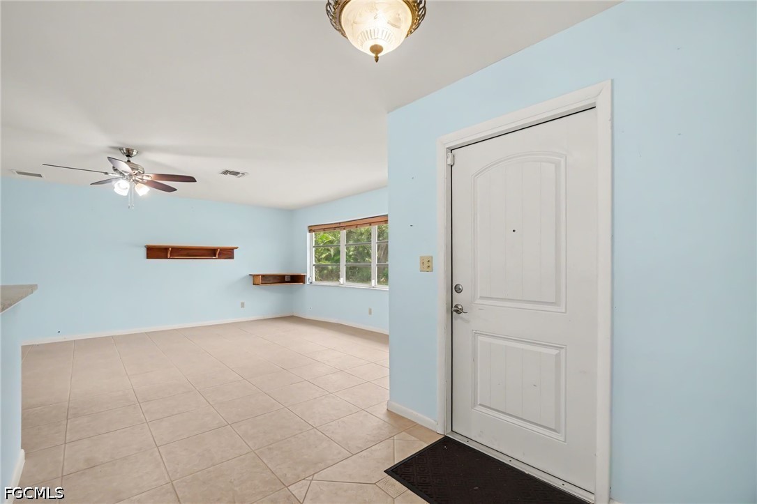 3 Bed SingleFamilyResidence for Sale in Bokeelia, photo 4