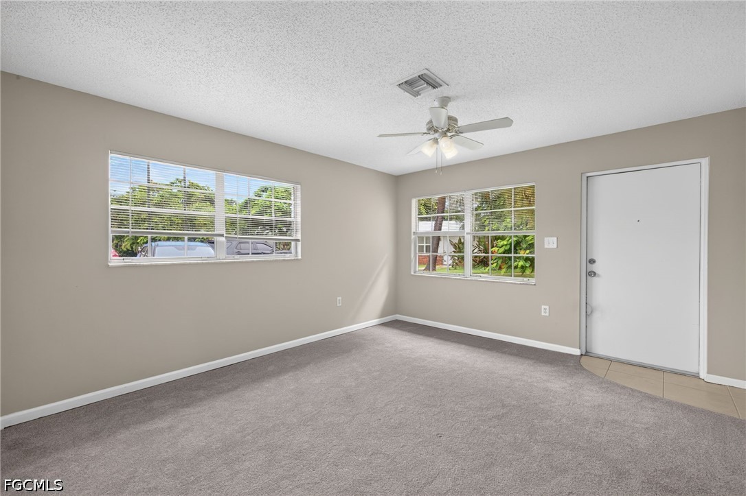 2 Bed Condominium for Sale in Fort Myers, photo 4