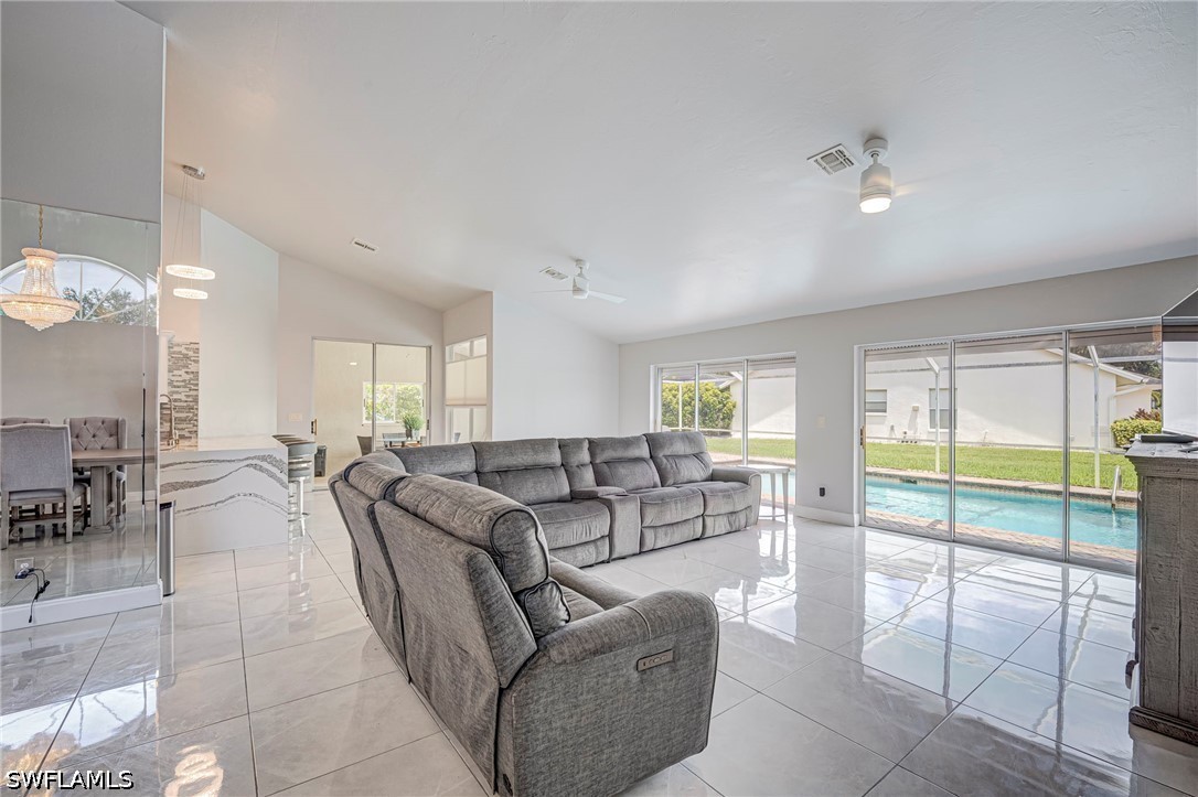 3 Bed Pool Home for Sale in Berkshire Lakes, photo 4