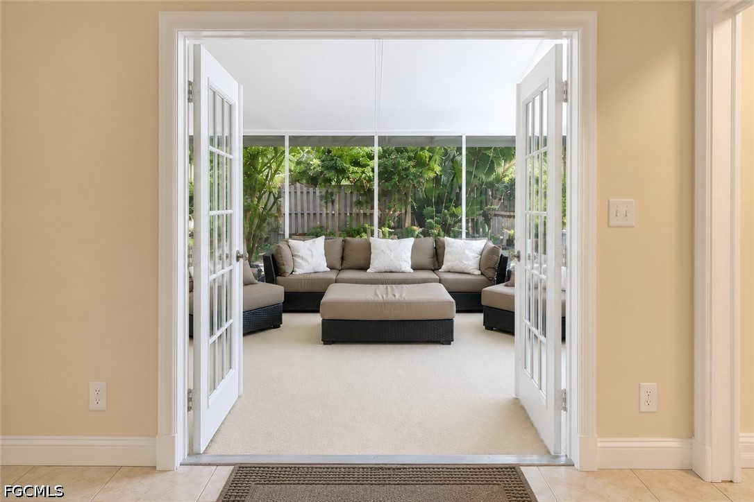 3 Bed SingleFamilyResidence for Sale in Riverdale Shores, FL — photo 4