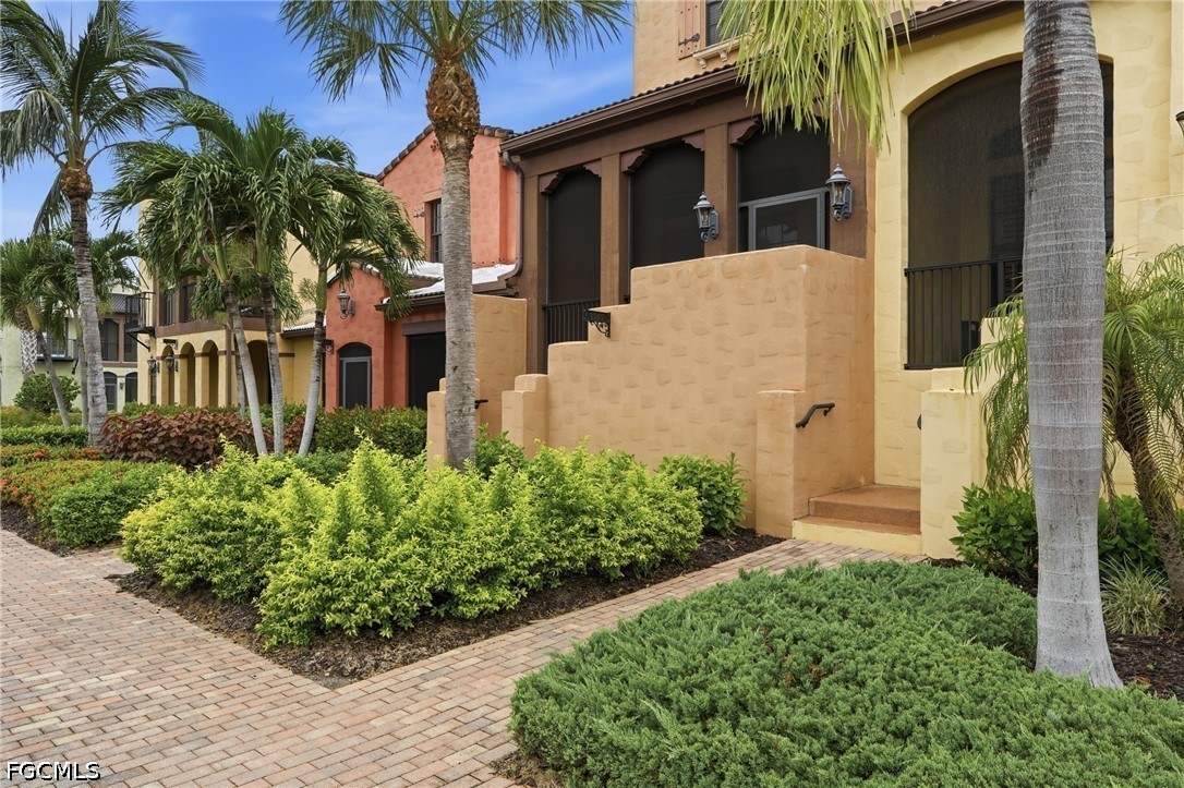 2 Bed Condominium for Sale in Paseo, FL, $299,000 — photo 4