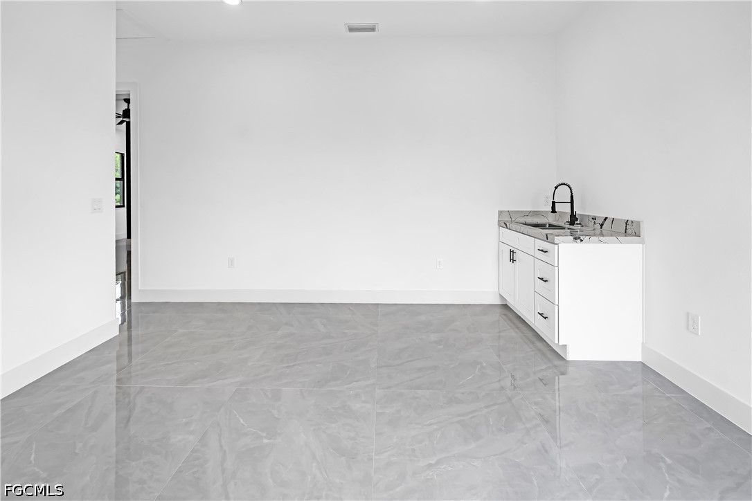 4 Bed SingleFamilyResidence for Sale in Lehigh Acres, FL — photo 4