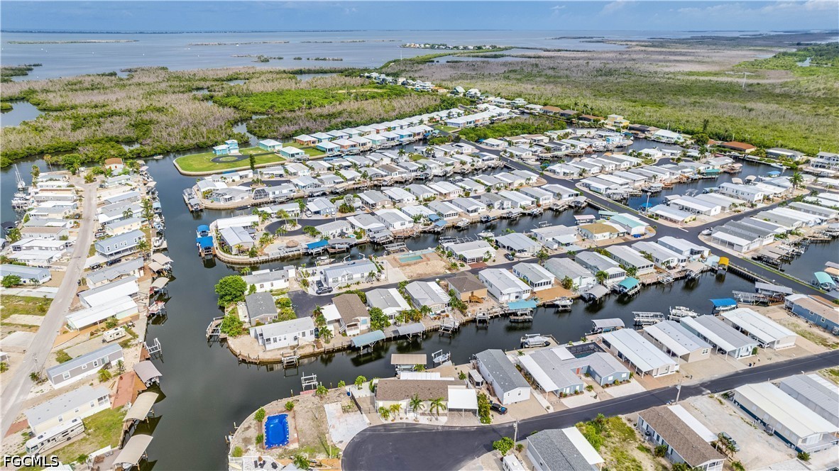 3 Bed Waterfront Home for Sale in Cherry Estates, photo 4