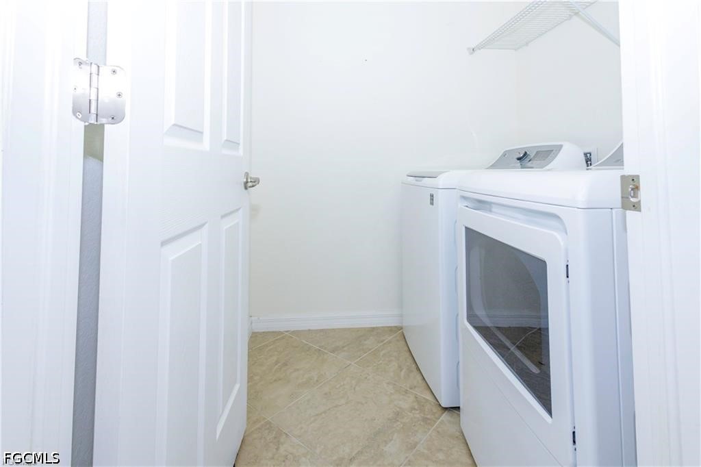 3 Bed Attached for Sale in Trails Edge, FL, $280,000 — photo 4