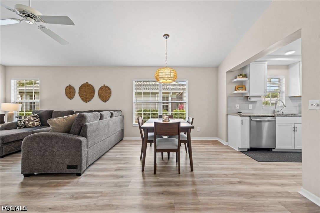 2 Bed SingleFamilyResidence for Sale in North Fort Myers, FL — photo 4