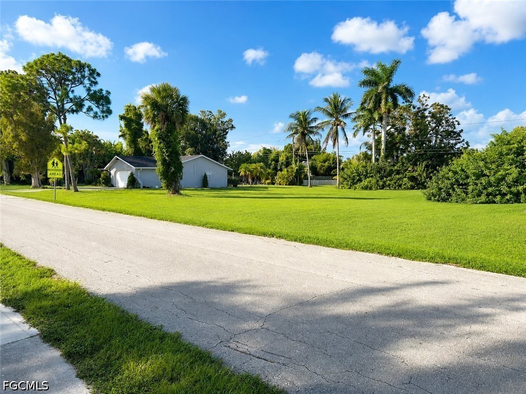 3 Bed Pool Home for Sale in Bokeelia, FL — photo 4