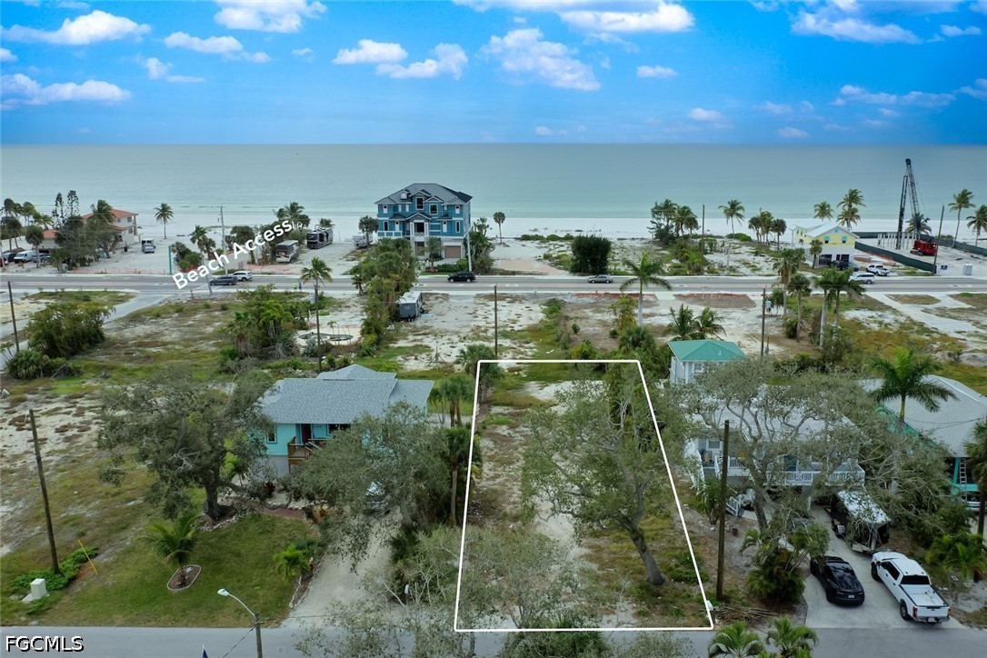 Residential for Sale in Mcphie Park, FL — photo 4