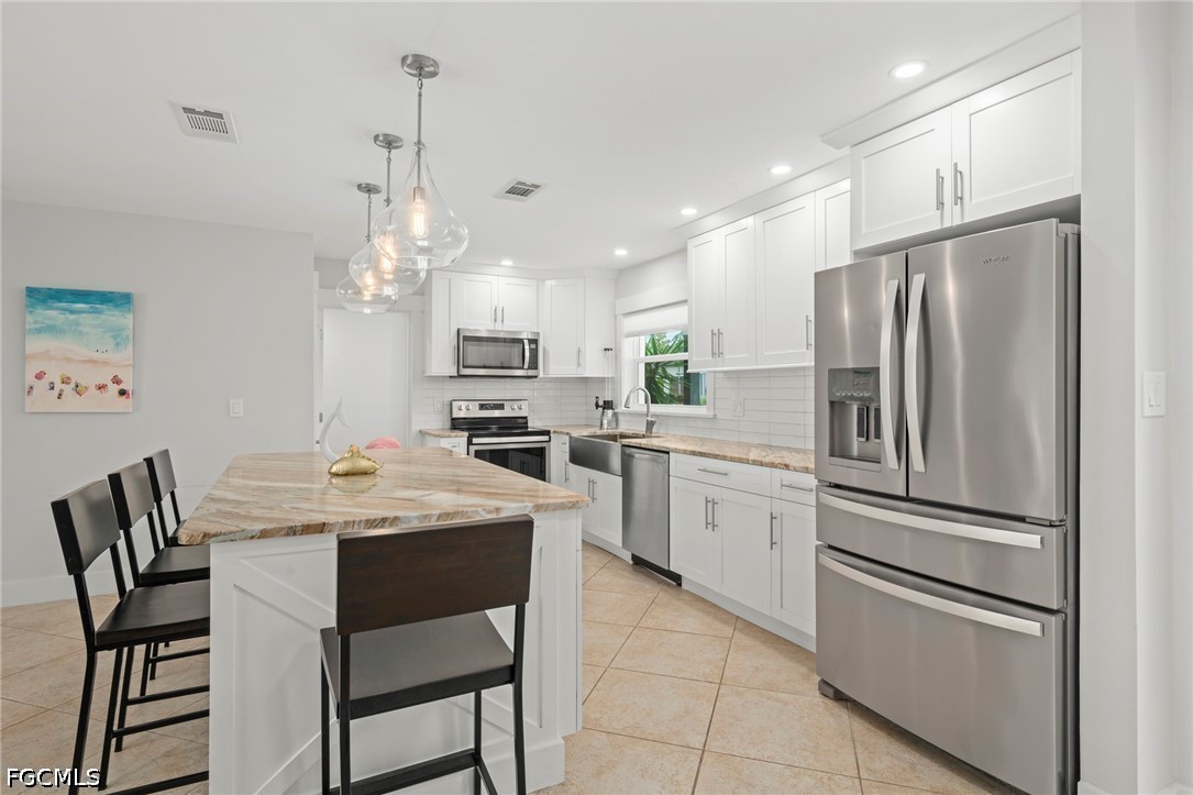 5 Bed Pool Home for Sale in Cape Coral, photo 4