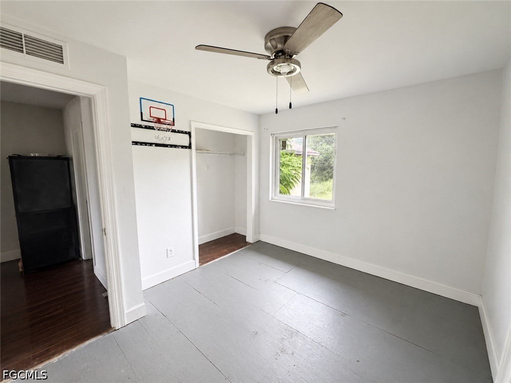 4 Bed SingleFamilyResidence for Sale in Lehigh Acres, FL — photo 4