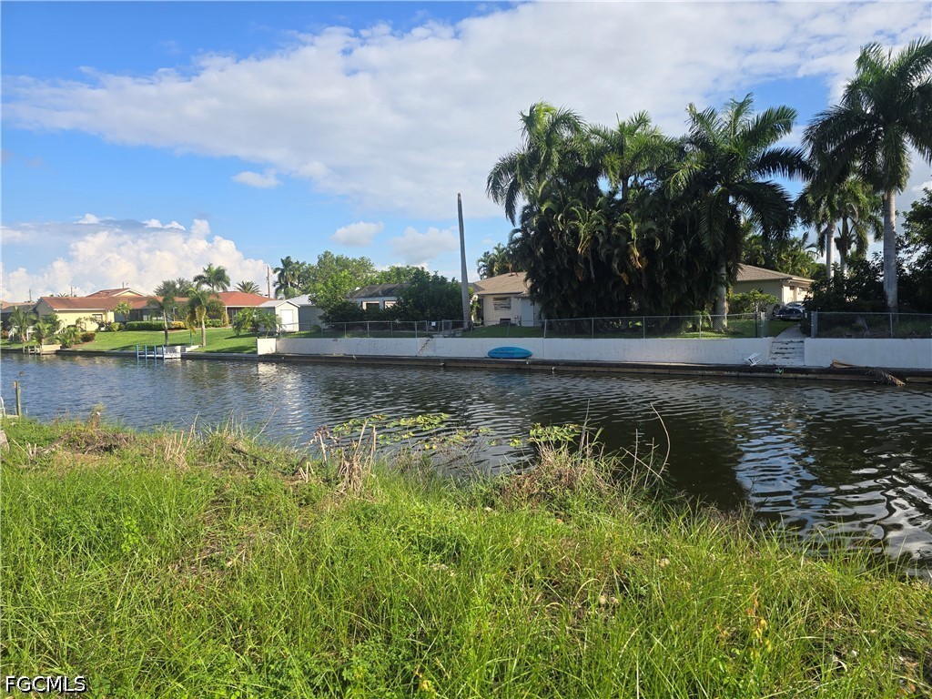 Waterfront Home for Sale in Cape Coral, FL — photo 4