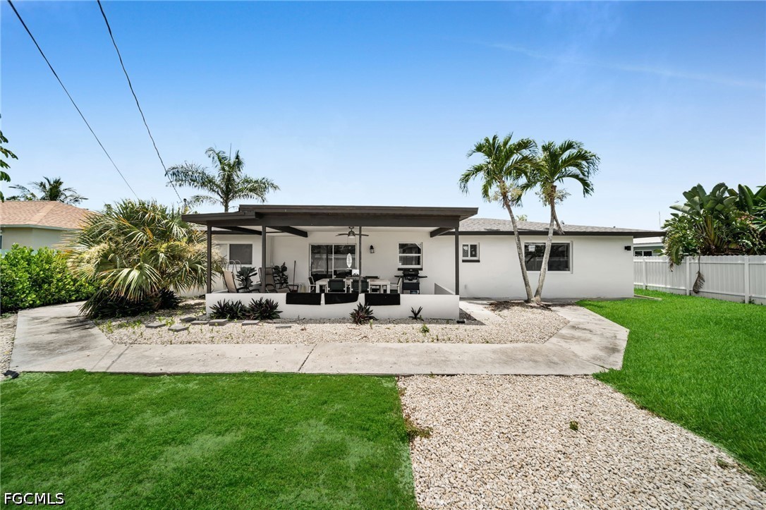 3 Bed SingleFamilyResidence for Sale in Cape Coral, FL — photo 4
