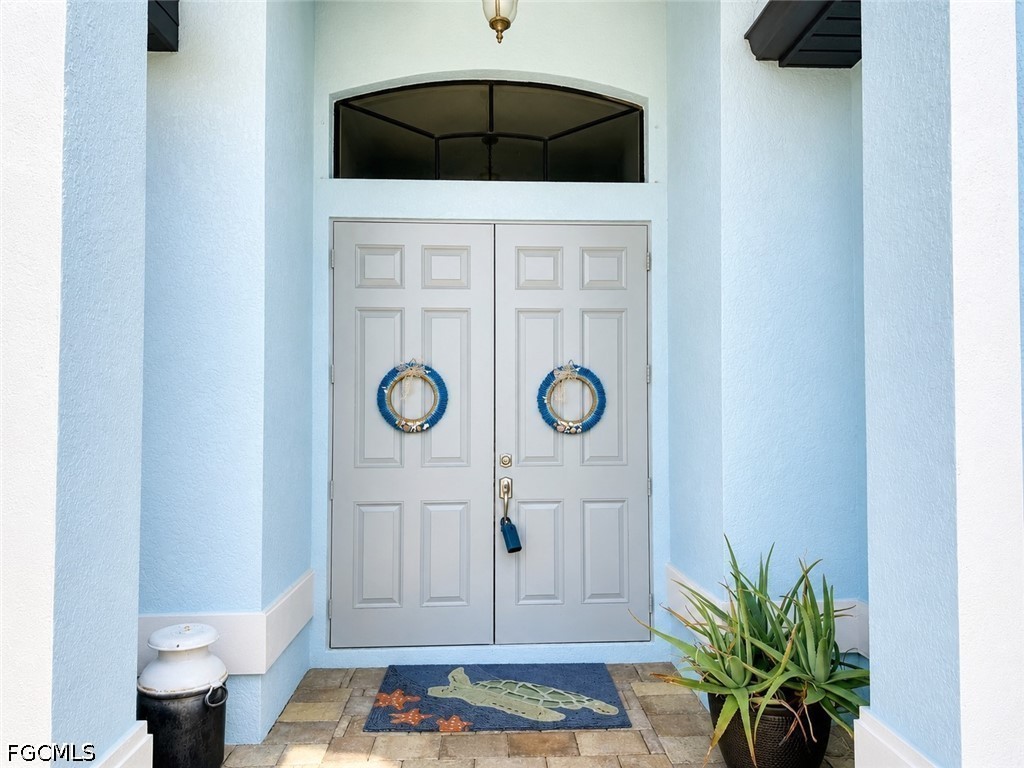 3 Bed Pool Home for Sale in Cape Coral, FL — photo 4