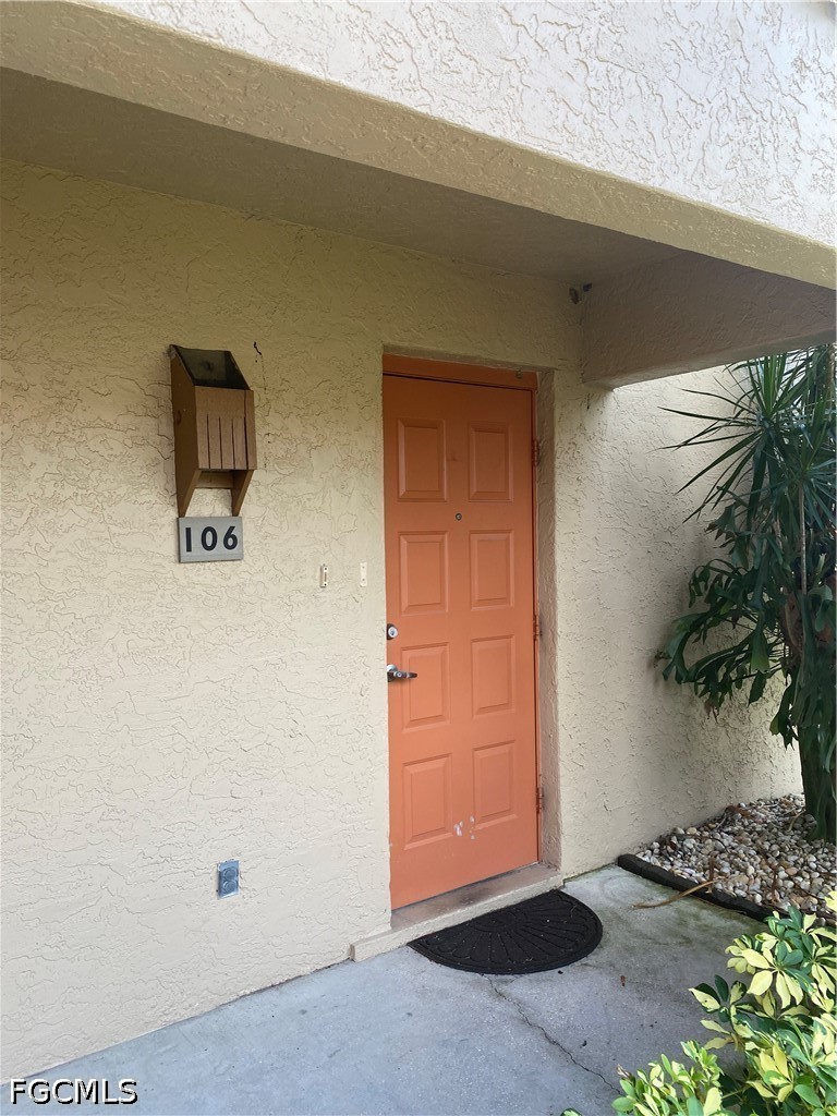 2 Bed Waterfront Home for Sale in Yachtsmans Cove, FL — photo 4