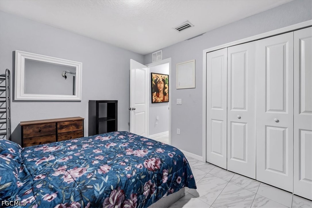 3 Bed SingleFamilyResidence for Sale in Port Labelle, FL — photo 4