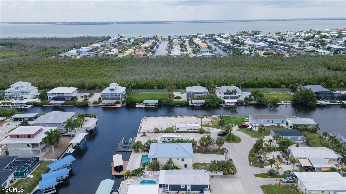 Waterfront Home for Sale in St James City, FL, $225,000 — photo 4