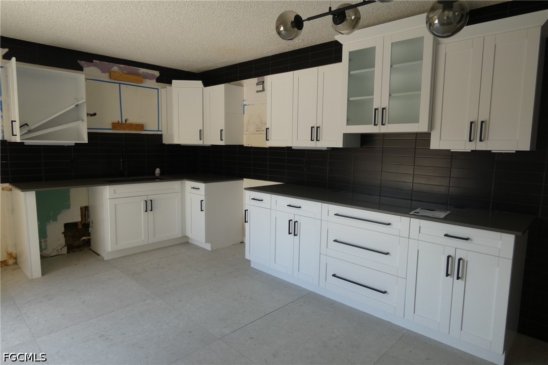 2 Bed Condominium for Sale in Fort Myers, FL, $124,900 — photo 4