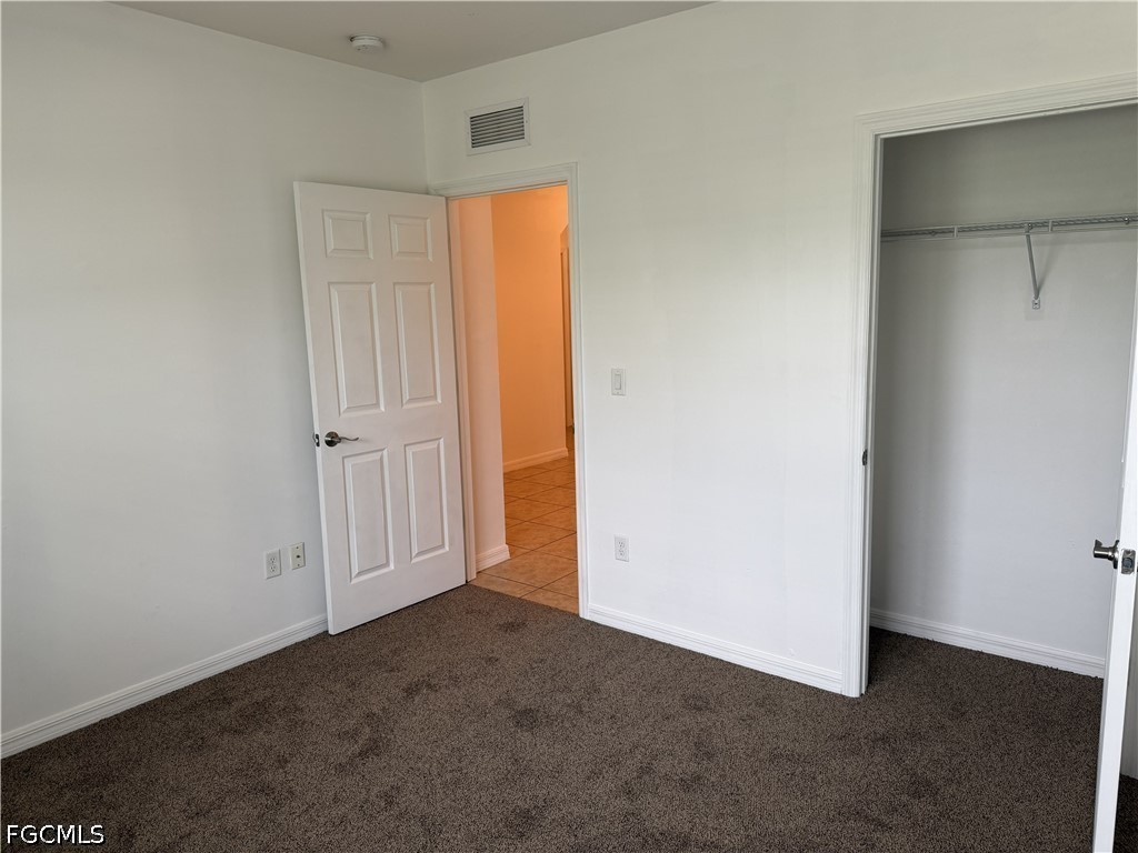 3 Bed SingleFamilyResidence for Sale in Cape Coral, FL — photo 4