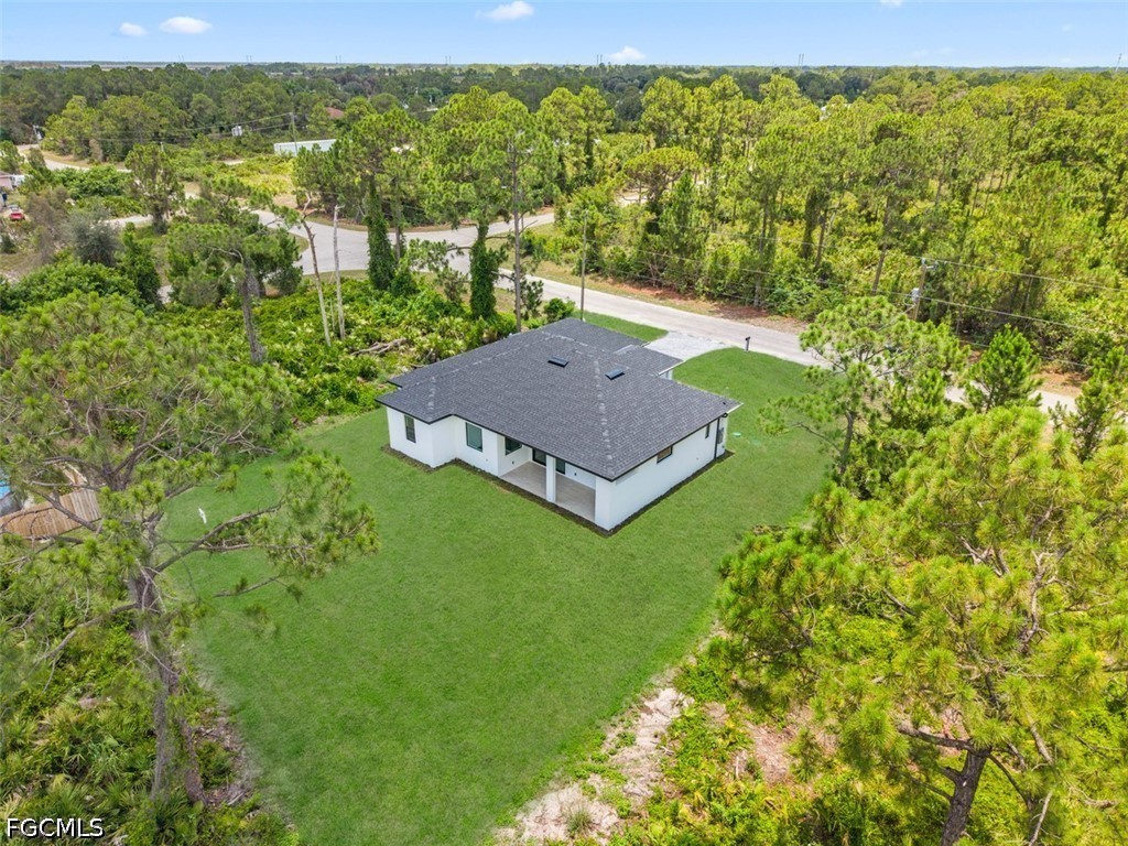 3 Bed SingleFamilyResidence for Sale in Lehigh Acres, FL — photo 4