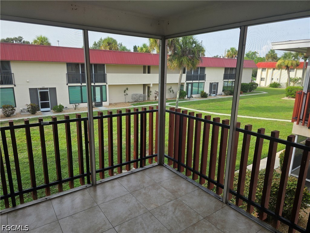 2 Bed Condominium for Sale in South Broadmoor, FL, $89,900 — photo 4