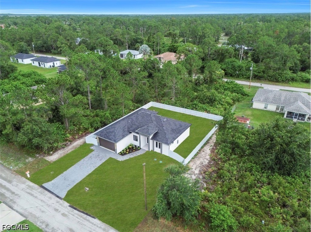 4 Bed SingleFamilyResidence for Sale in Lehigh Acres, FL — photo 4