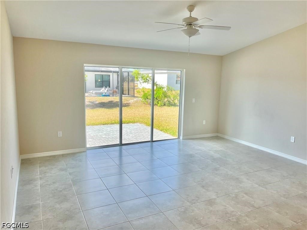 4 Bed SingleFamilyResidence for Sale in Cape Coral, FL — photo 4