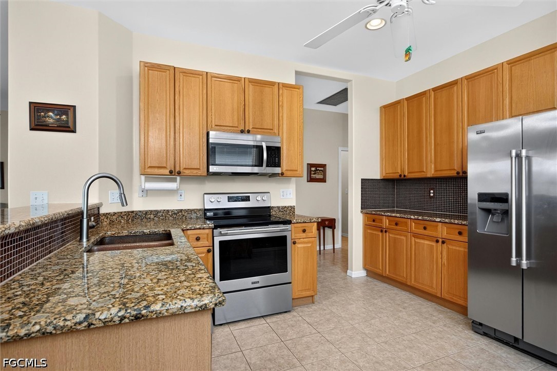 3 Bed Waterfront Home for Sale in Silverlakes, FL, $428,900 — photo 4