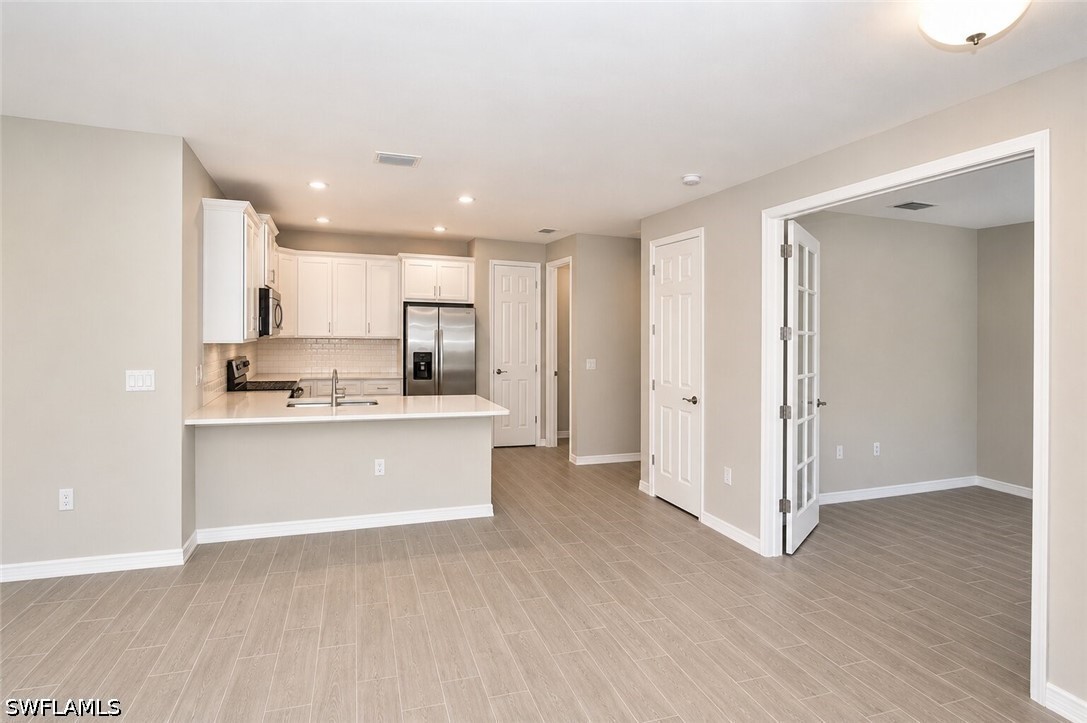 2 Bed SingleFamilyResidence for Sale in Enbrook, FL, $2,450 — photo 4