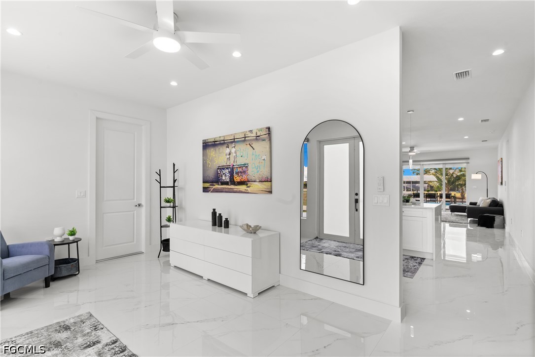 3 Bed Pool Home for Sale in Cape Coral, photo 4