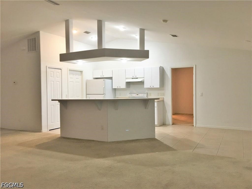 3 Bed SingleFamilyResidence for Sale in Cape Coral, FL — photo 4