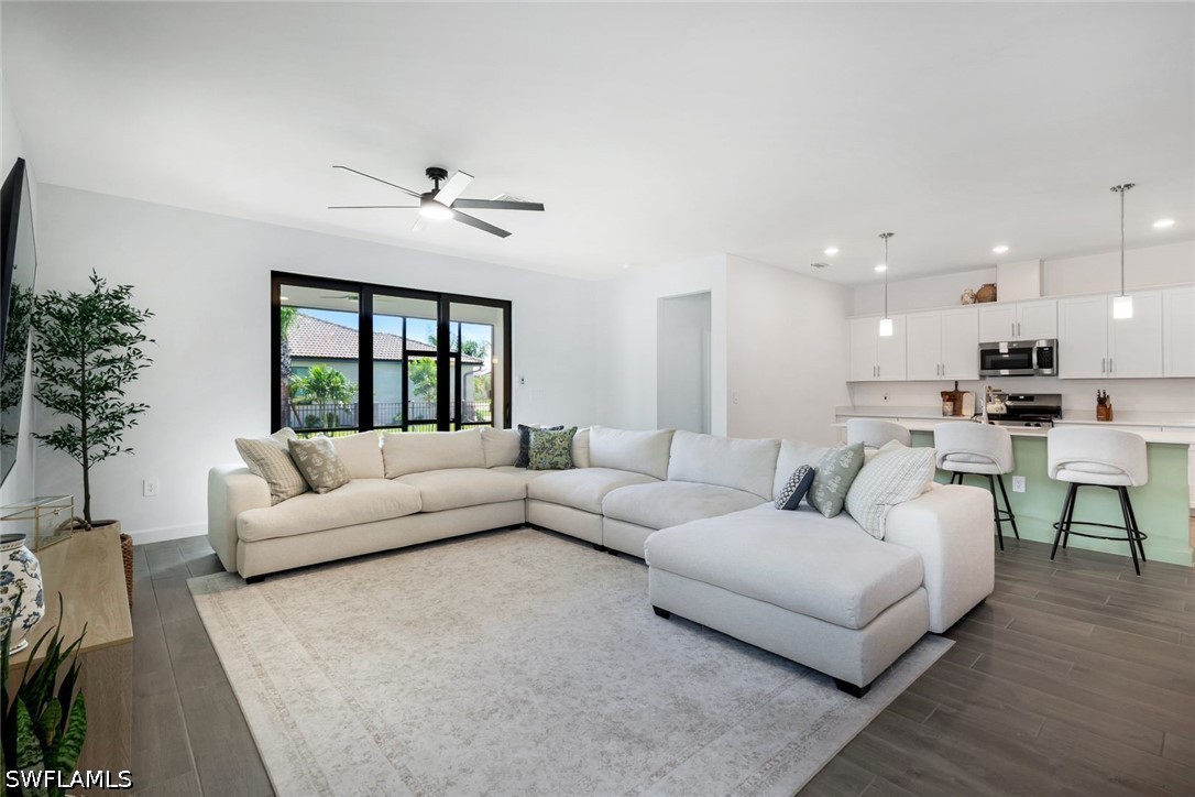4 Bed SingleFamilyResidence for Sale in Estero, FL, $499,000 — photo 4