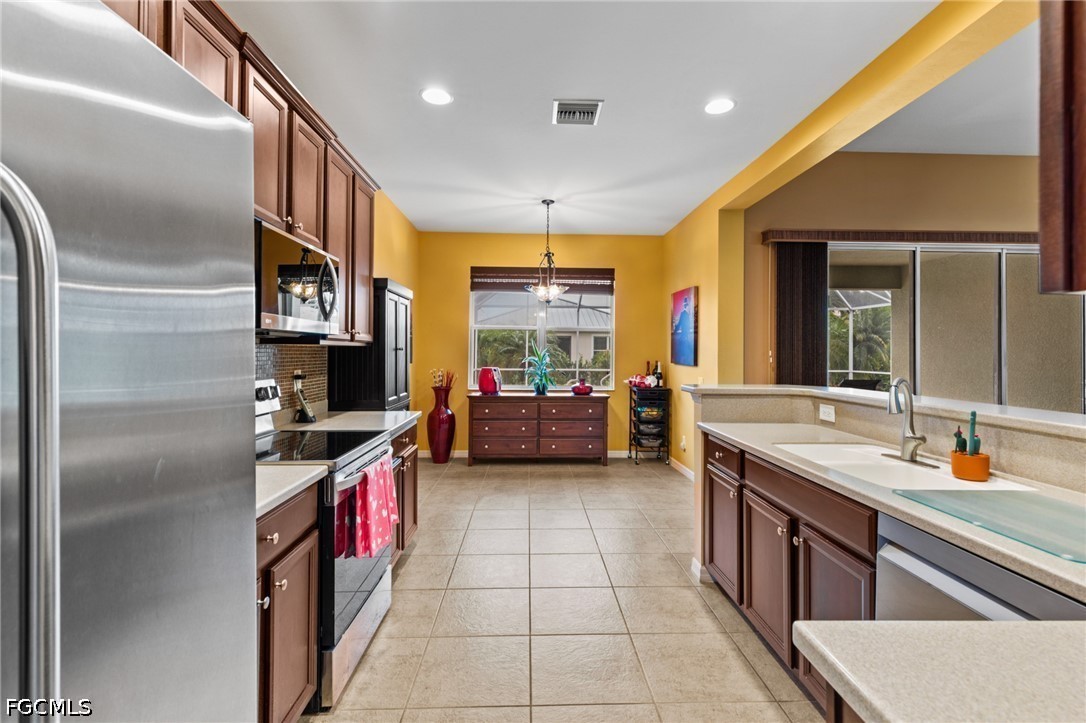 3 Bed Pool Home for Sale in Sandoval, FL, $440,000 — photo 4