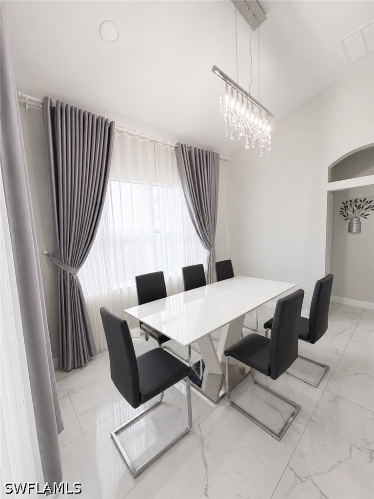 4 Bed SingleFamilyResidence for Sale in Fort Myers, FL — photo 4