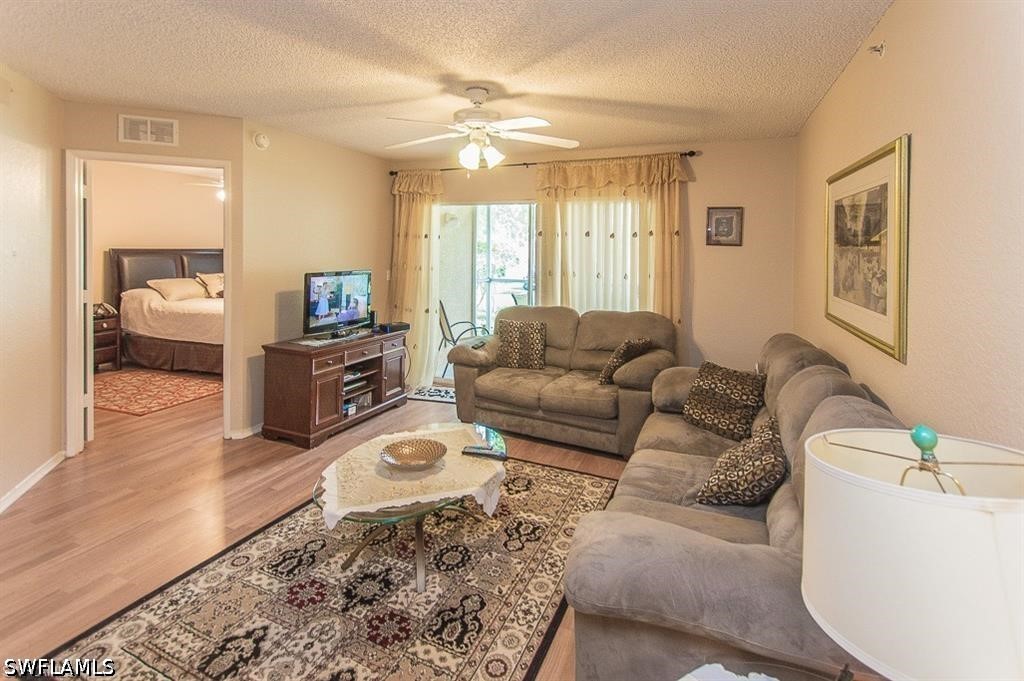 2 Bed Condominium for Sale in Naples, FL, $1,625 — photo 4