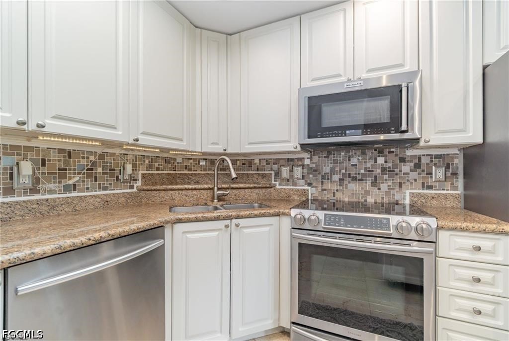 2 Bed Pool Home for Sale in Alta Mar, FL, $234,900 — photo 4