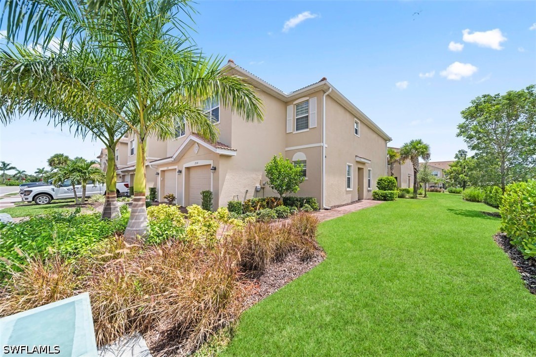 3 Bed Townhouse for Sale in Naples, FL, $379,900 — photo 4