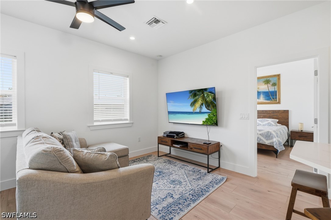 3 Bed Duplex for Sale in Heitmans, FL, $3,000 — photo 4