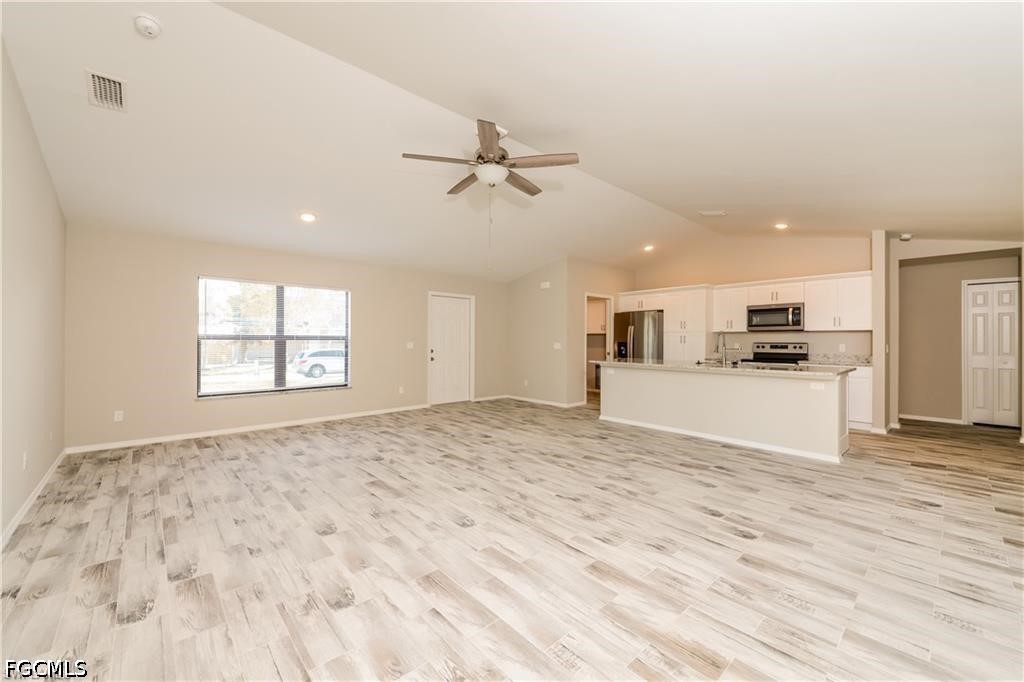 4 Bed SingleFamilyResidence for Sale in San Carlos Park, FL — photo 4