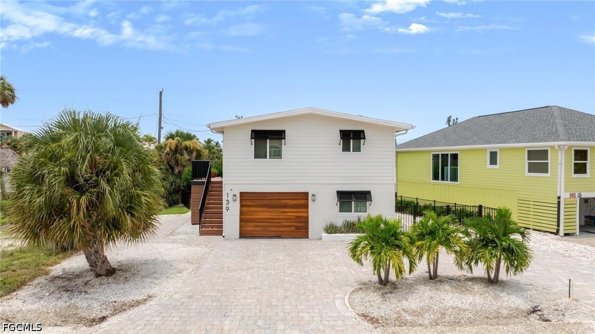 2 Bed SingleFamilyResidence for Sale in Gulf View Plaza, FL — photo 4
