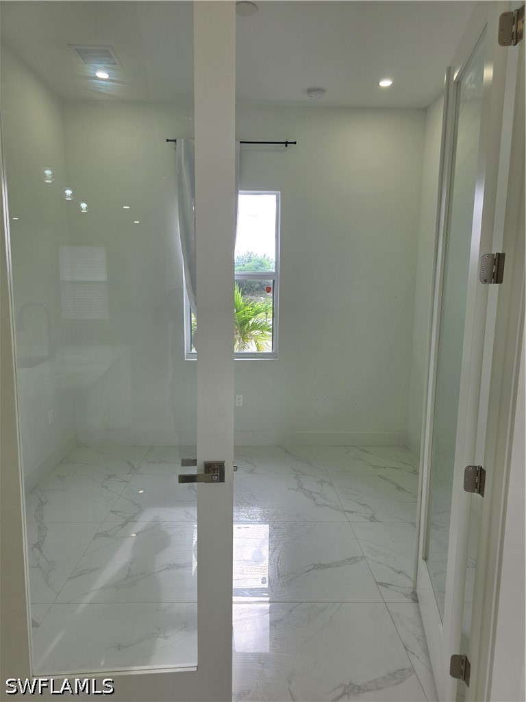 3 Bed SingleFamilyResidence for Sale in Cape Coral, FL — photo 4