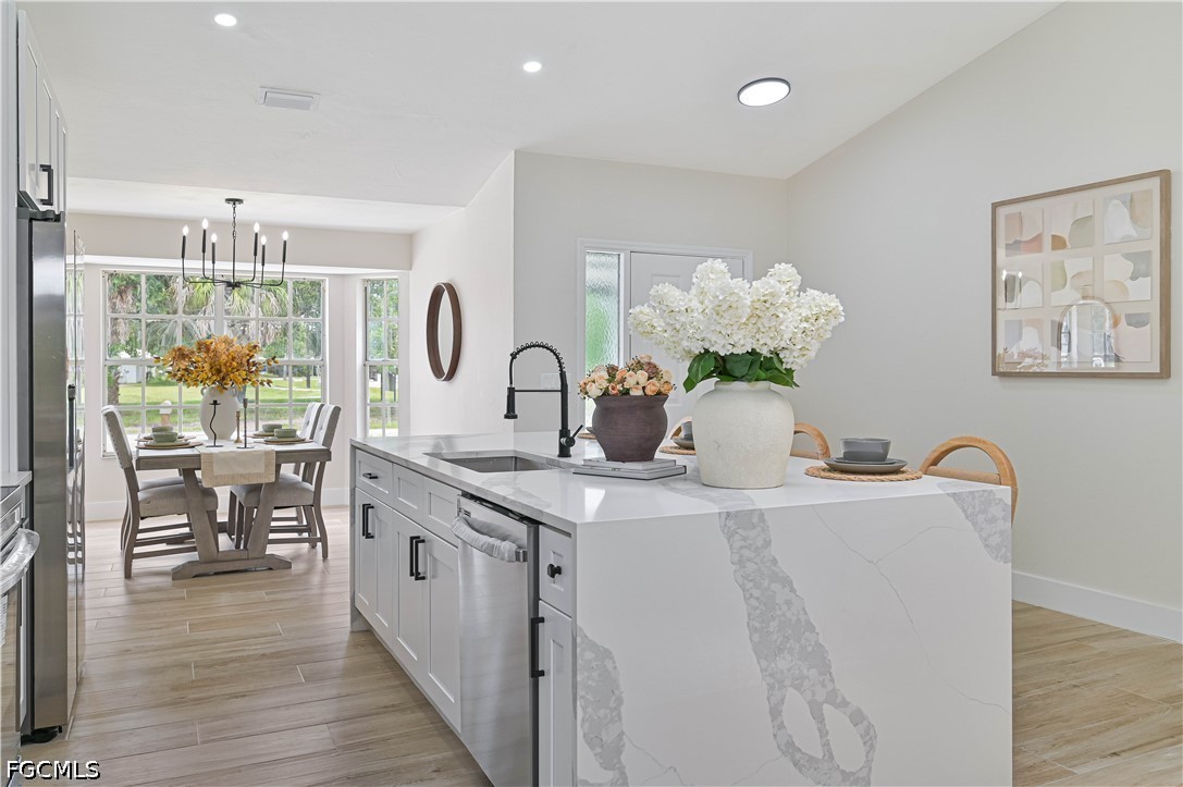 3 Bed SingleFamilyResidence for Sale in San Carlos Park, FL — photo 4