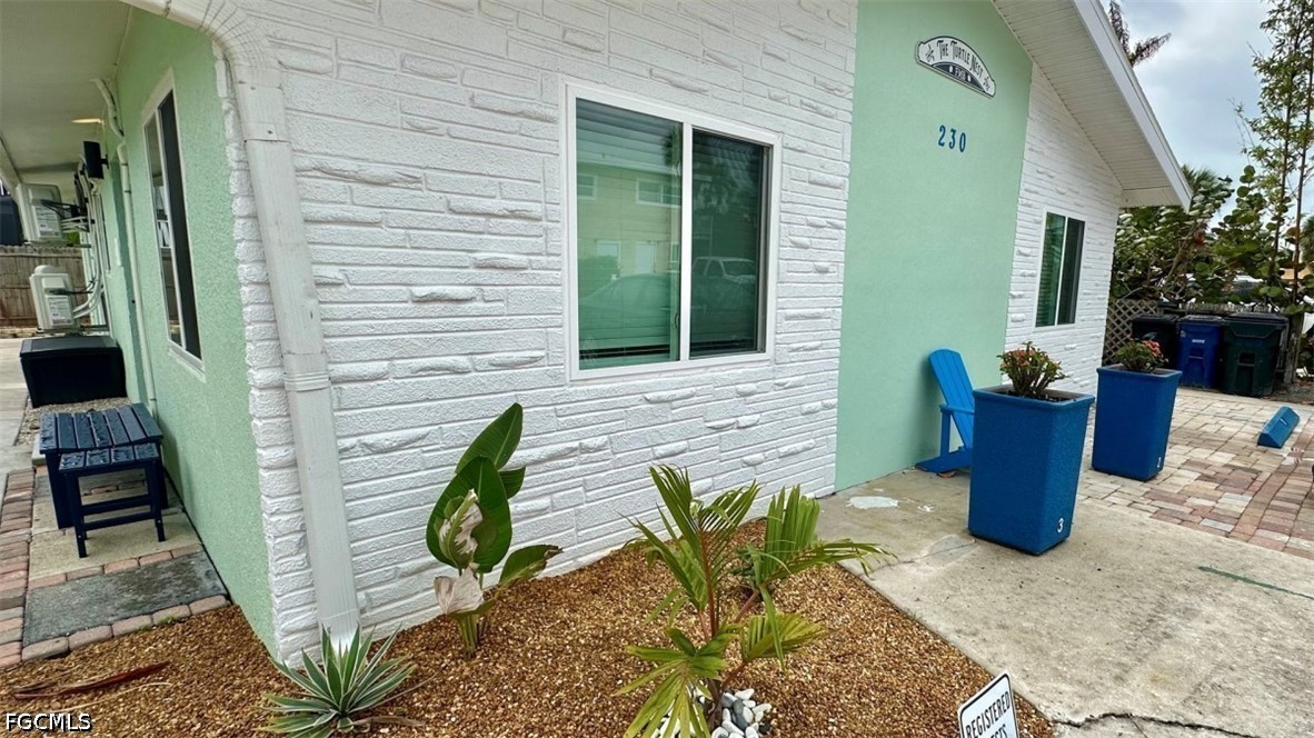 4 Bed Quadruplex for Sale in El Sol, FL, $1,250,000 — photo 4