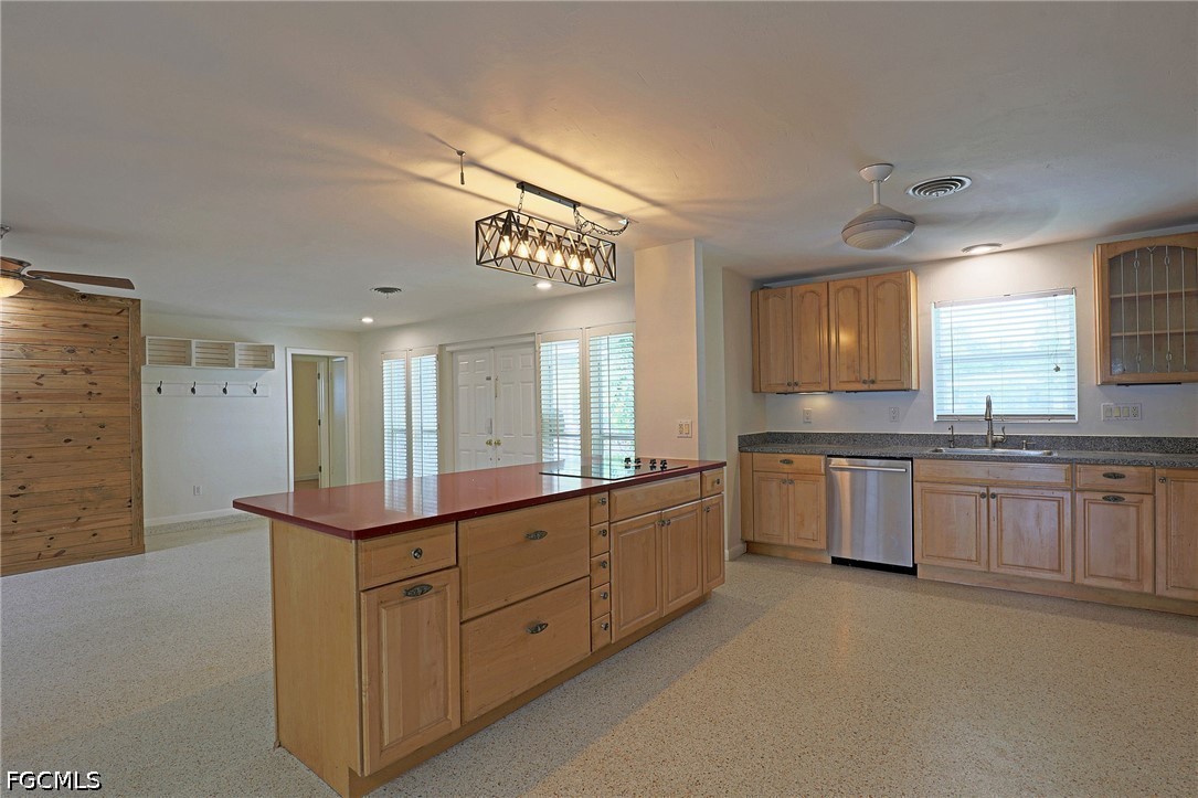 3 Bed Pool Home for Sale in Seminole Estates, FL, $559,000 — photo 4