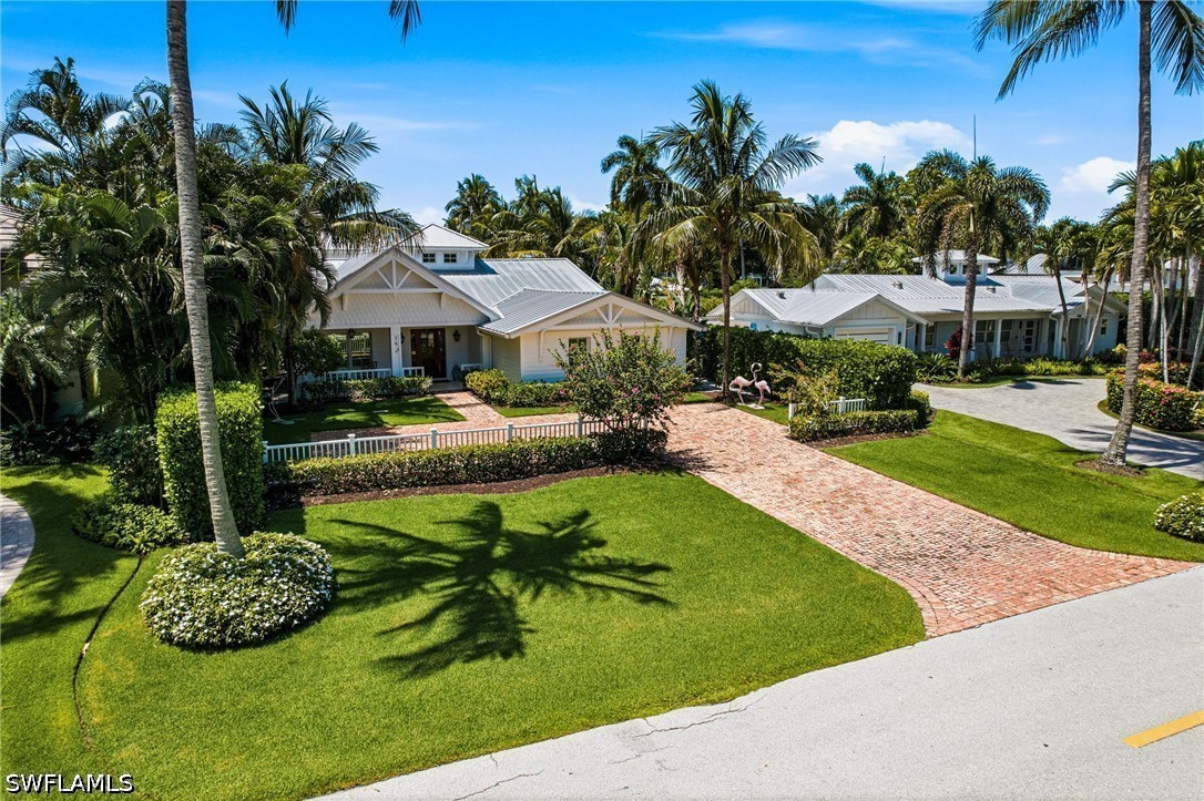 4 Bed Pool Home for Sale in Olde Naples, FL, $6,300,000 — photo 4